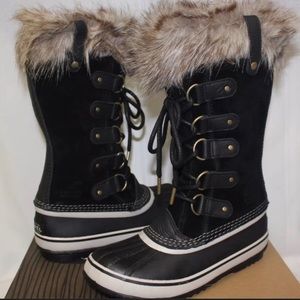 Sorel boots size 7.5 - good condition!